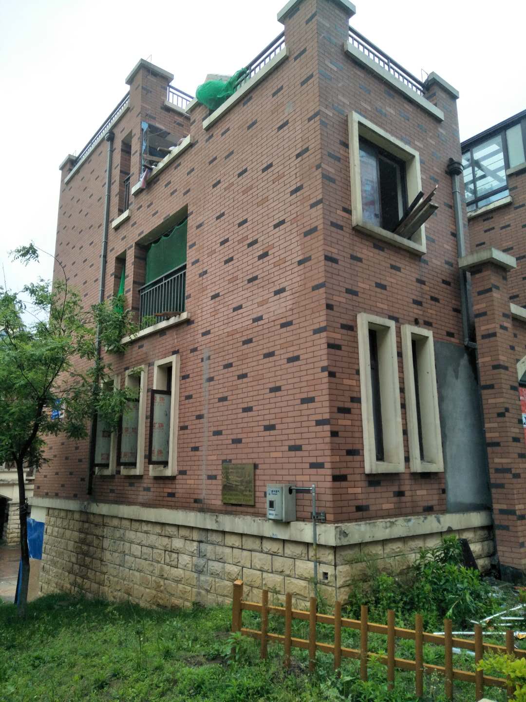 一楼二楼楼梯及现浇面施工